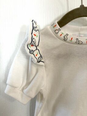 Vintage Osh Kosh white Kids Tee with Bunny Trim